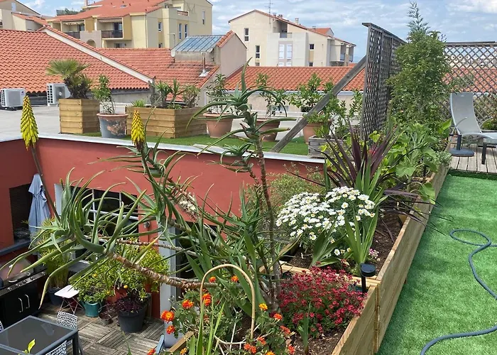 Le Patio Père Pigne Guestroom